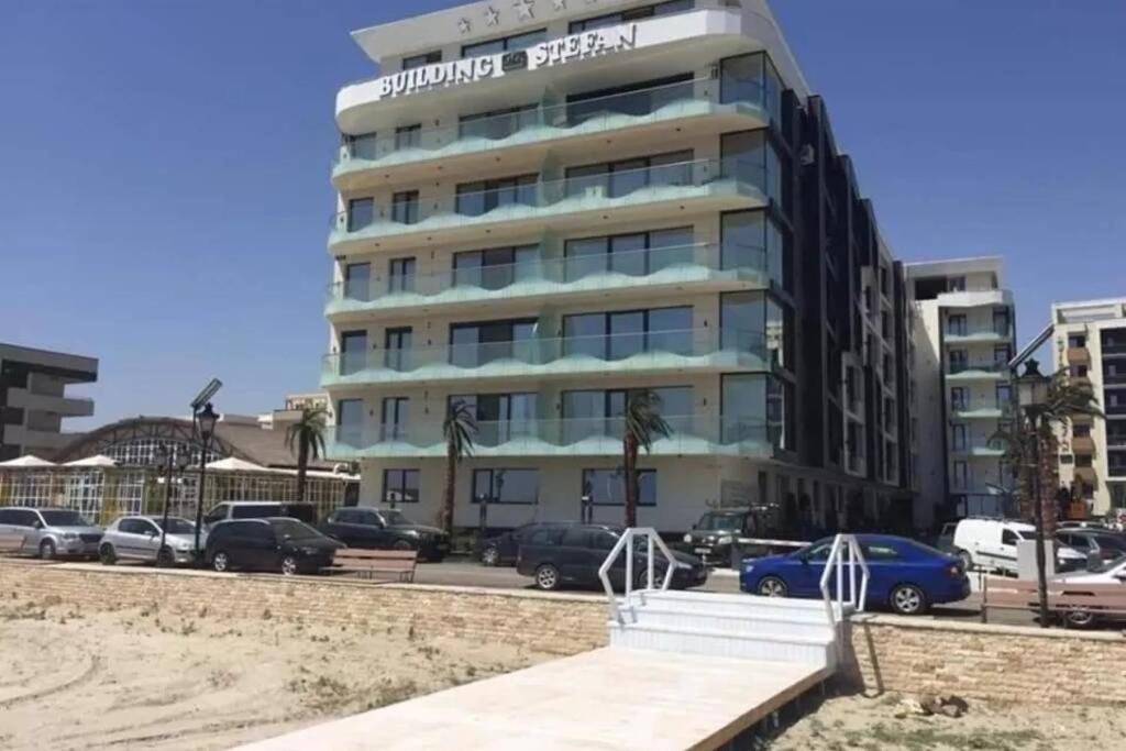 Luxury Studio - Maison 103 - Stefan Building Complex Apartment Navodari Bagian luar foto