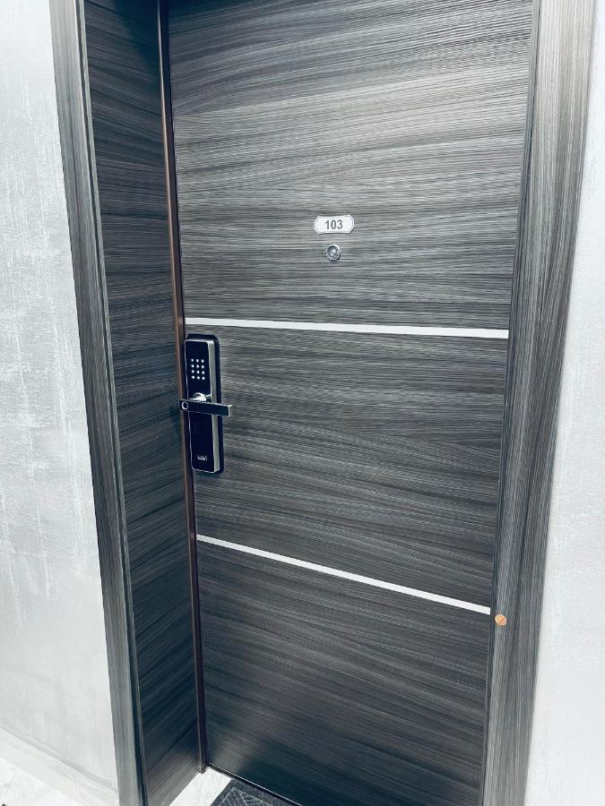 Luxury Studio - Maison 103 - Stefan Building Complex Apartment Navodari Bagian luar foto