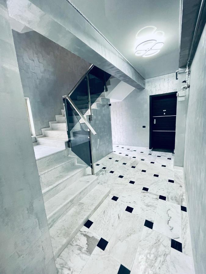 Luxury Studio - Maison 103 - Stefan Building Complex Apartment Navodari Bagian luar foto