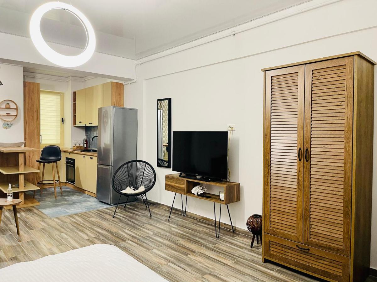 Luxury Studio - Maison 103 - Stefan Building Complex Apartment Navodari Bagian luar foto